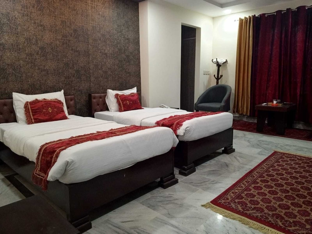 Deluxe Twin Room photo 1