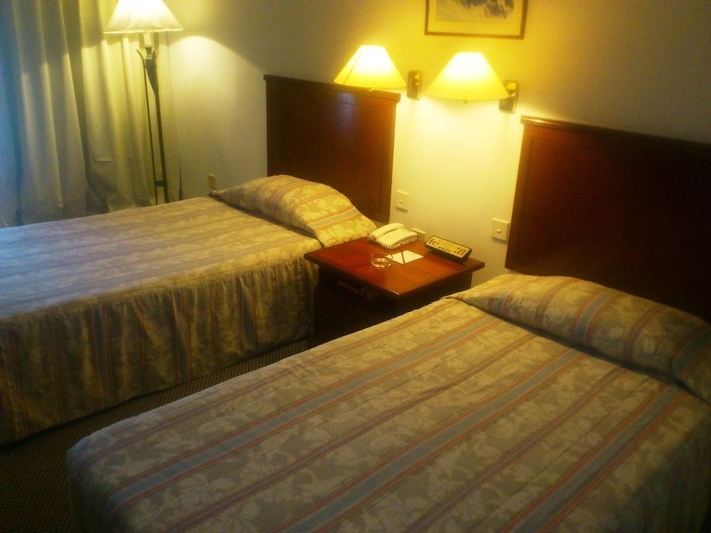 Deluxe Room (Triple) photo 1