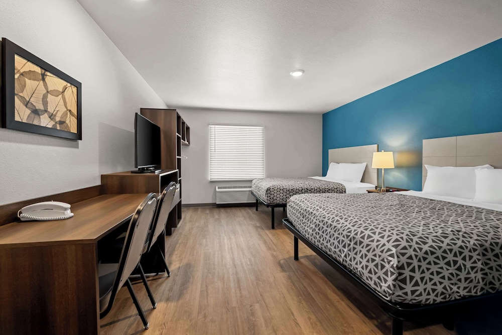 Standard Room, 2 Queen Beds, Non Smoking