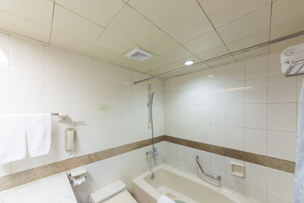 Business Twin Room photo 3
