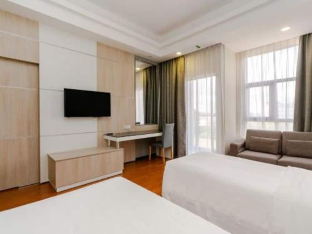Deluxe Twin Room - Photo 6