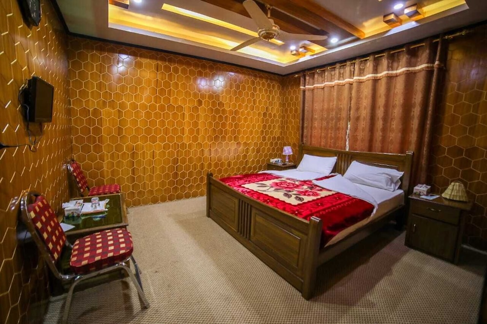 Standard Double or Twin Room photo 3