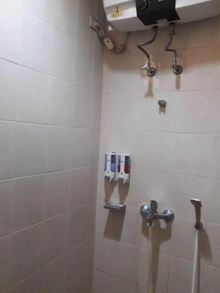 Classic Twin Room - Photo 7