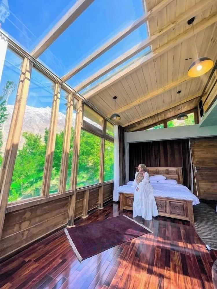 Family Double or Twin Room, Balcony, Hill View photo 2