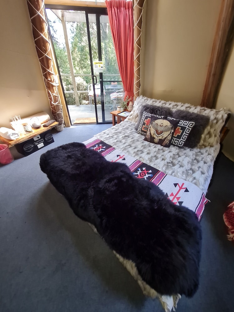 Deluxe Tent, 1 Double Bed, Garden View - Photo 6