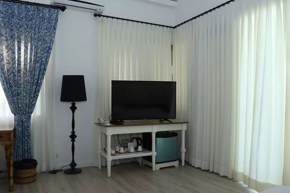 Honeymoon Room photo 3