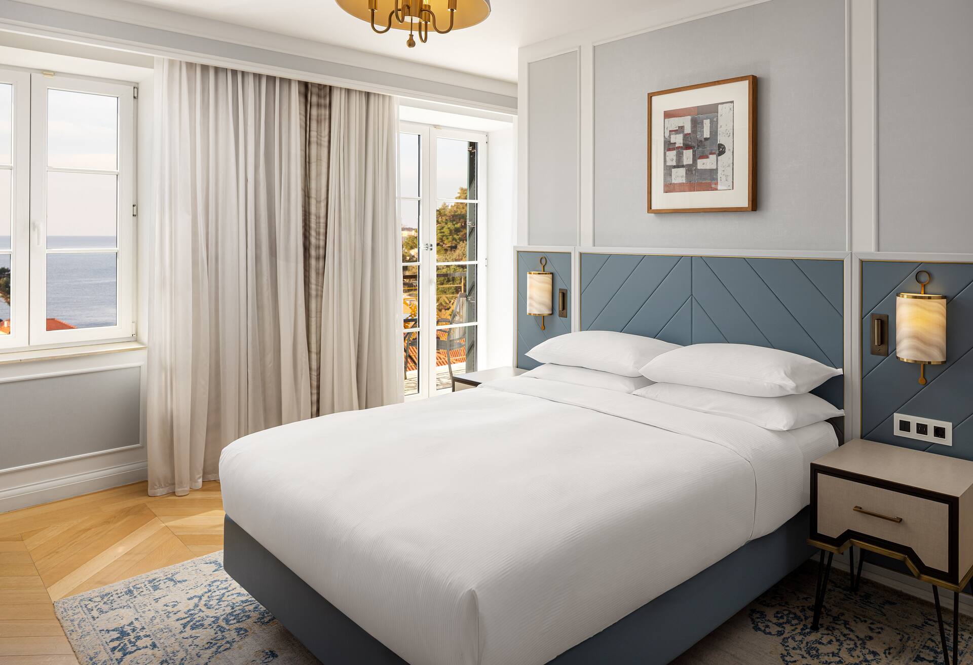 Deluxe Suite with Sea View