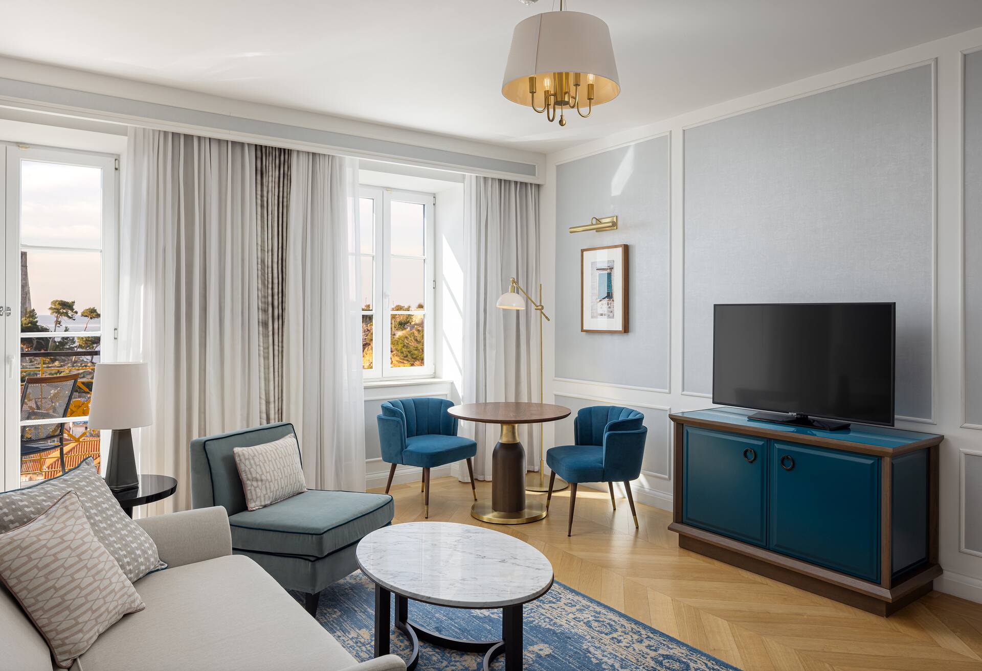 Deluxe Suite with Sea View