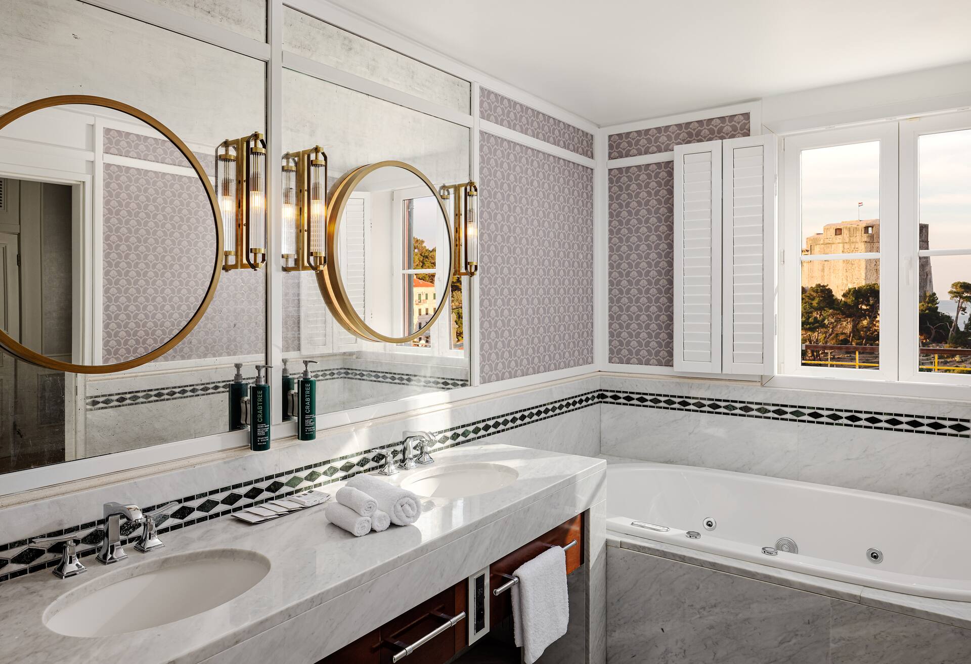 Imperial Suite thumbnail 6