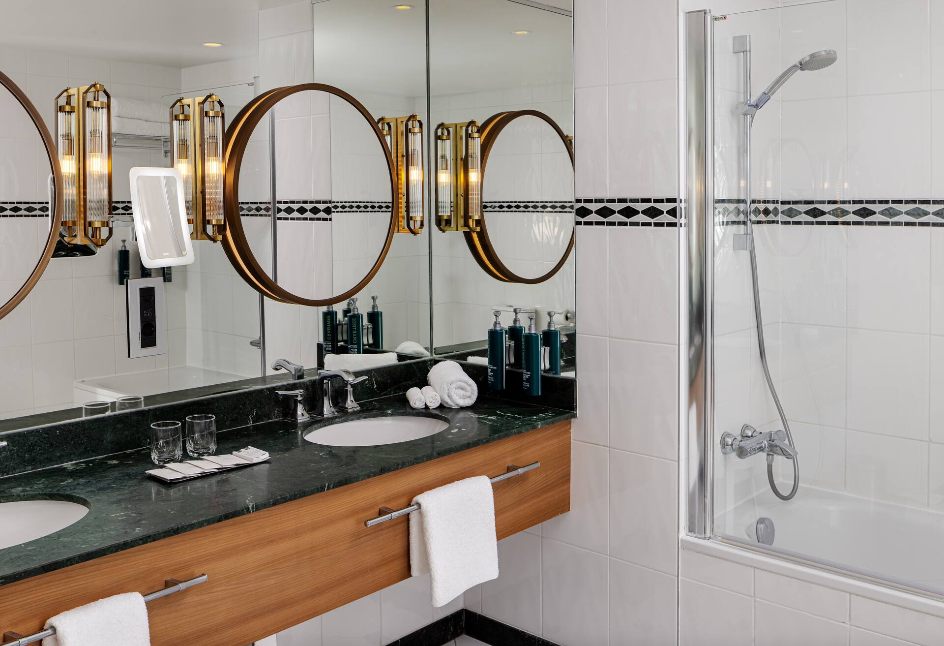 King Deluxe Suite