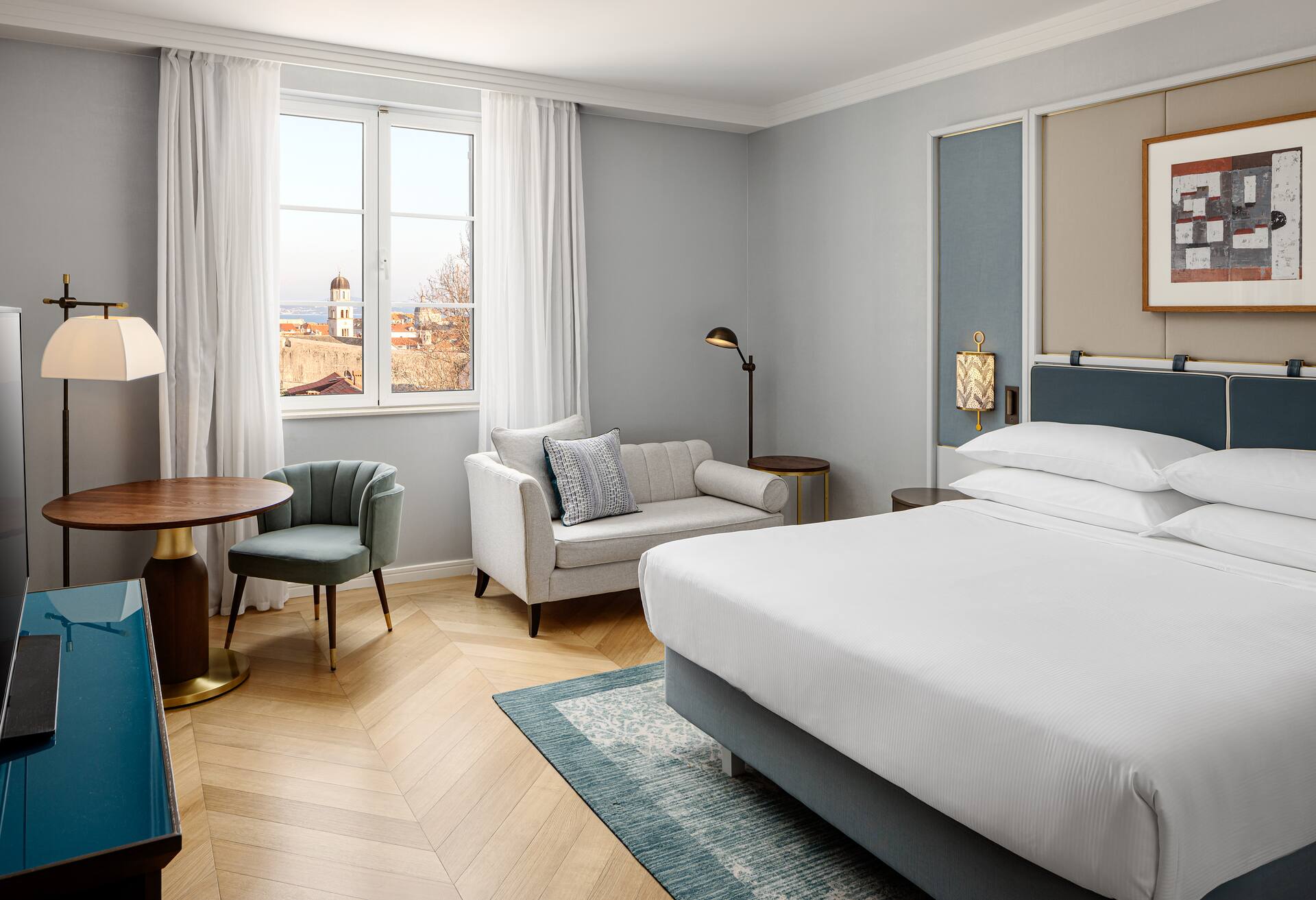 King Superior Room