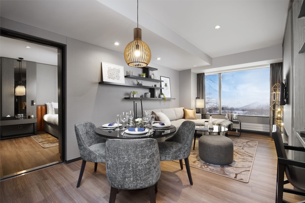 Suite, 1 Bedroom - Photo 3