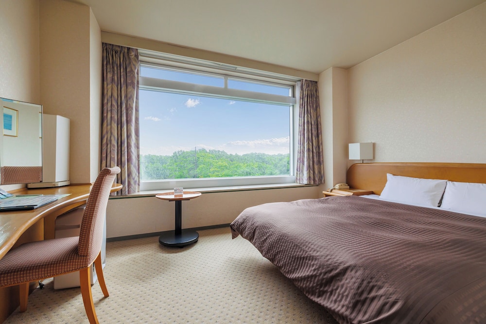Double Room with Small Double Bed - Non-Smoking (Please book as an adult if your child needs a bed) - Photo 3