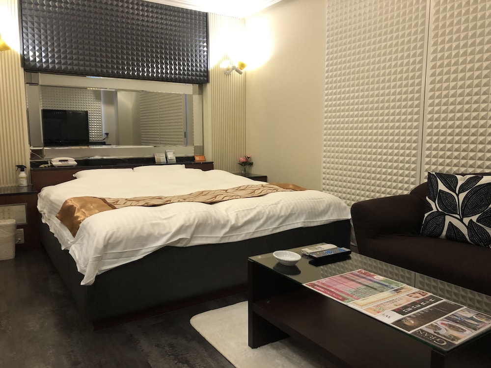 Economy Double Room, Smoking