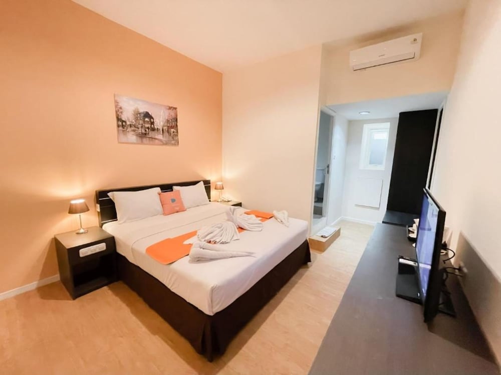 Superior Double or Twin Room - Photo 16