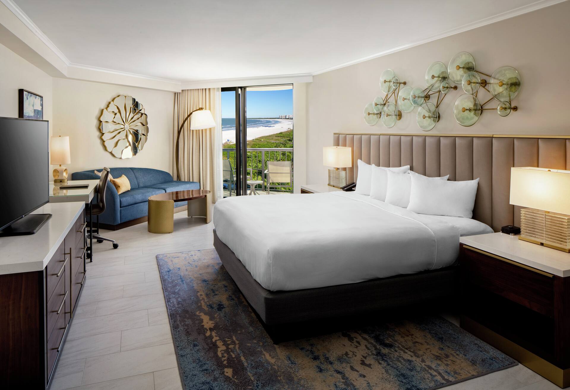1 King Bed Deluxe Ocean View photo 1