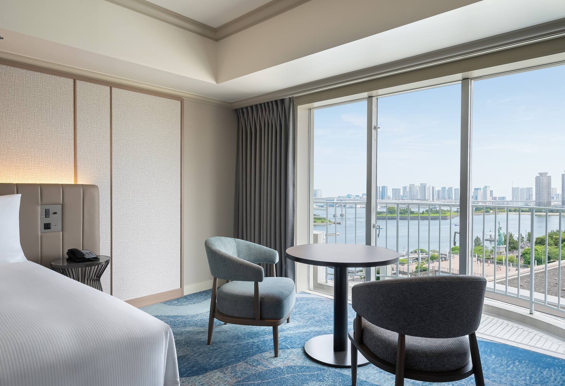 King Deluxe Room photo 2
