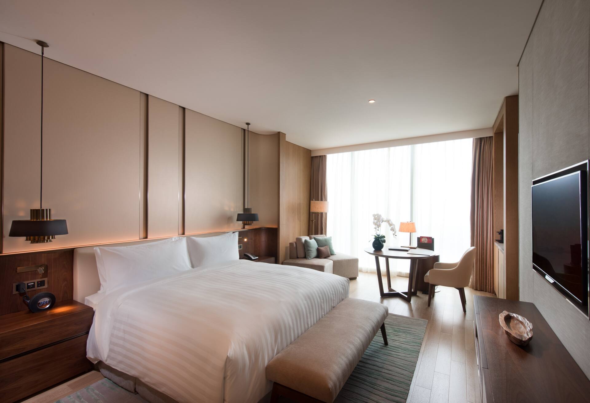 King Accessible Room
