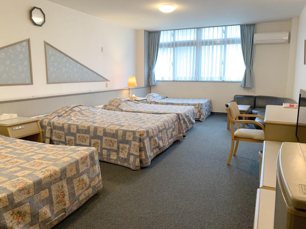 Quadruple Room, Smoking - Photo 3