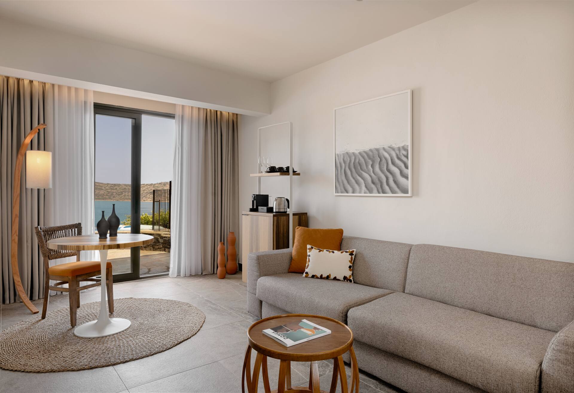 King Sapphire Cozy Suite with Individual Pool