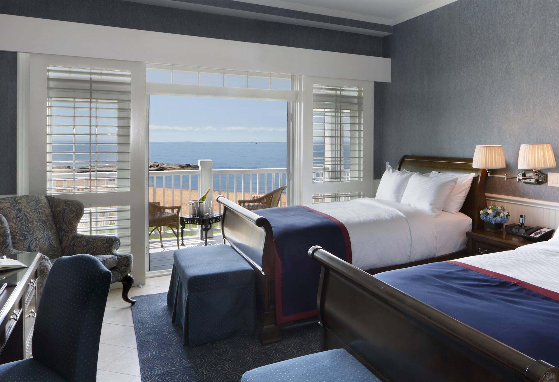 2 Double Beds Madison Shoreline View photo 2
