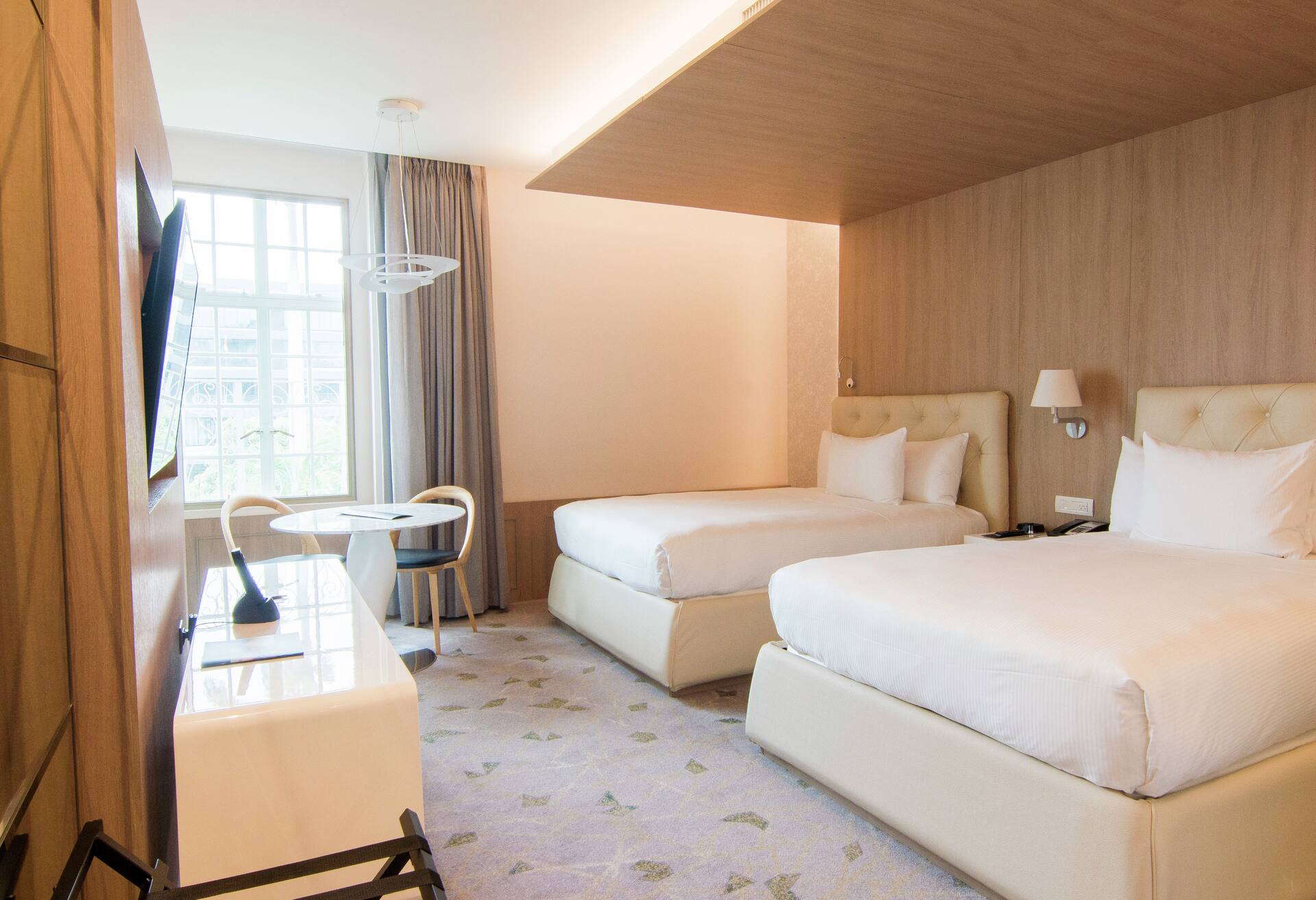 2 Double Beds Superior