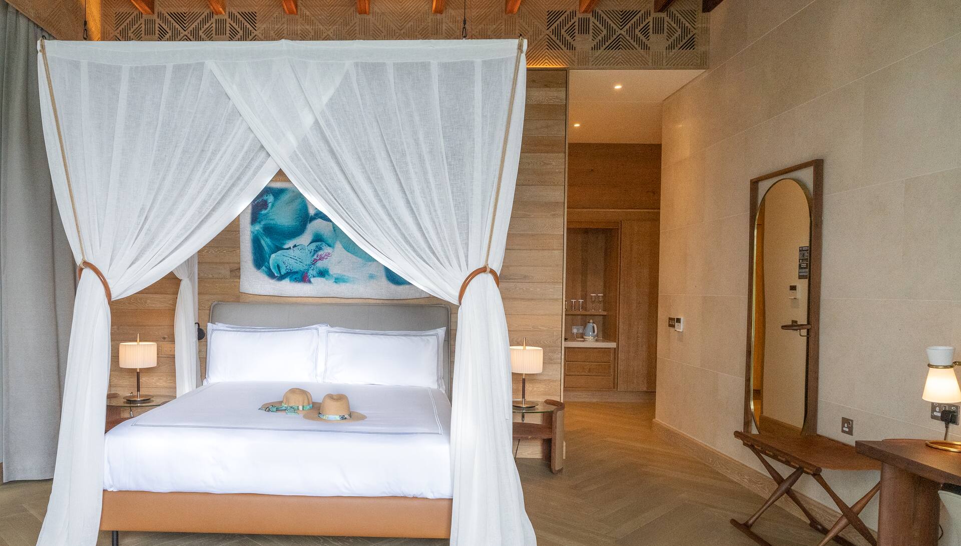 King Deluxe Accessible Room