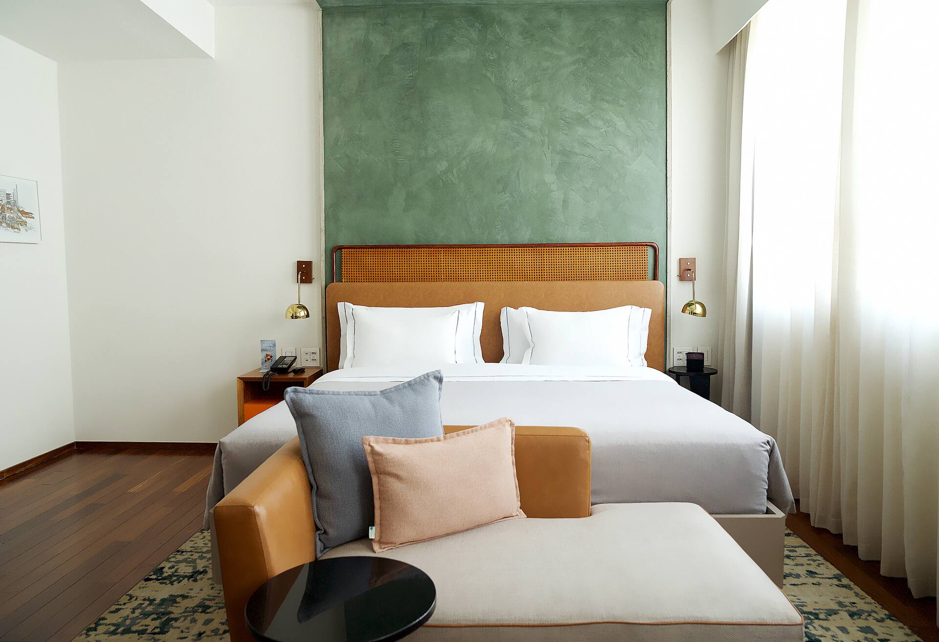 1 King Bed Superior Corner City View Room