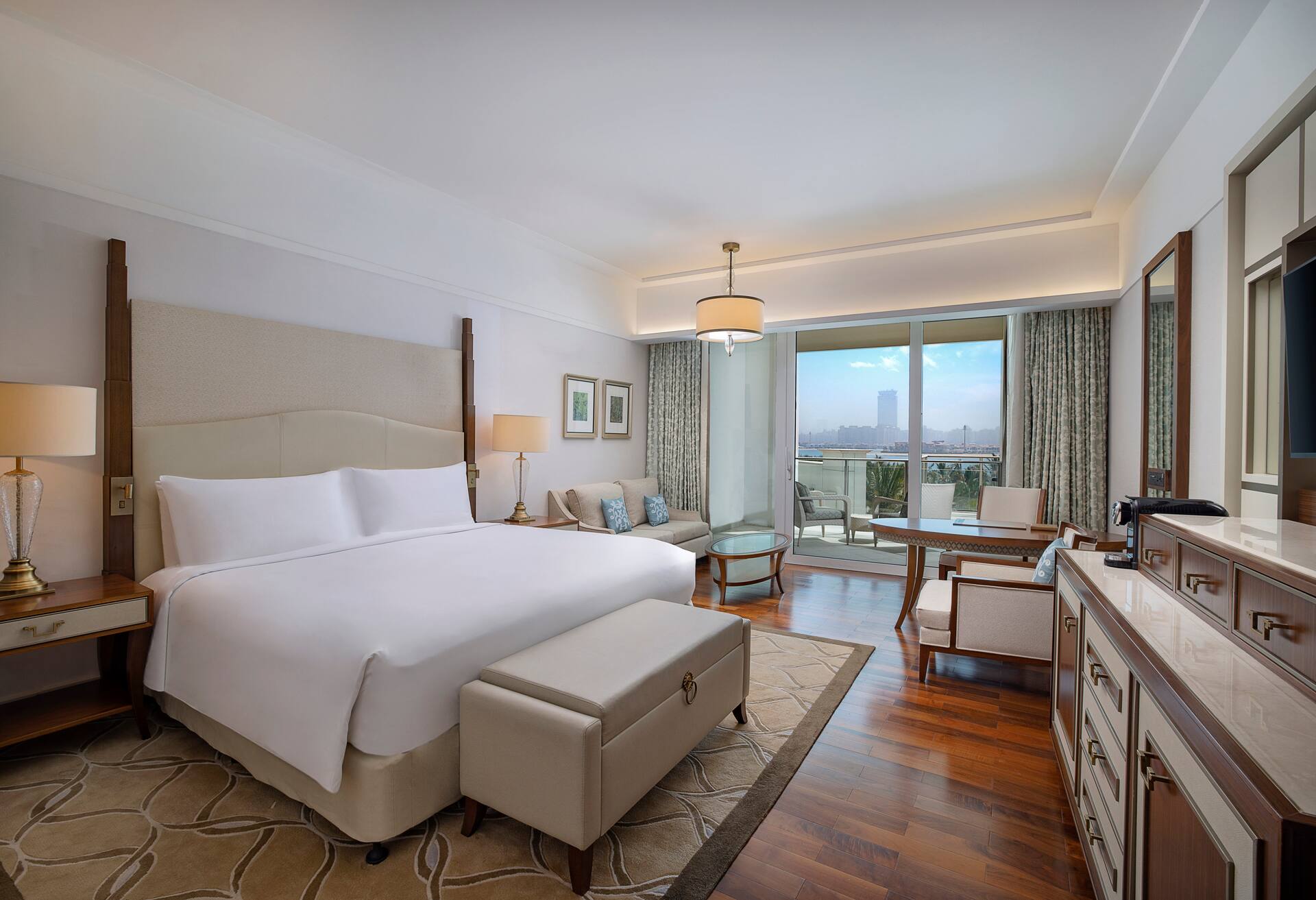 King Accessible Superior Room
