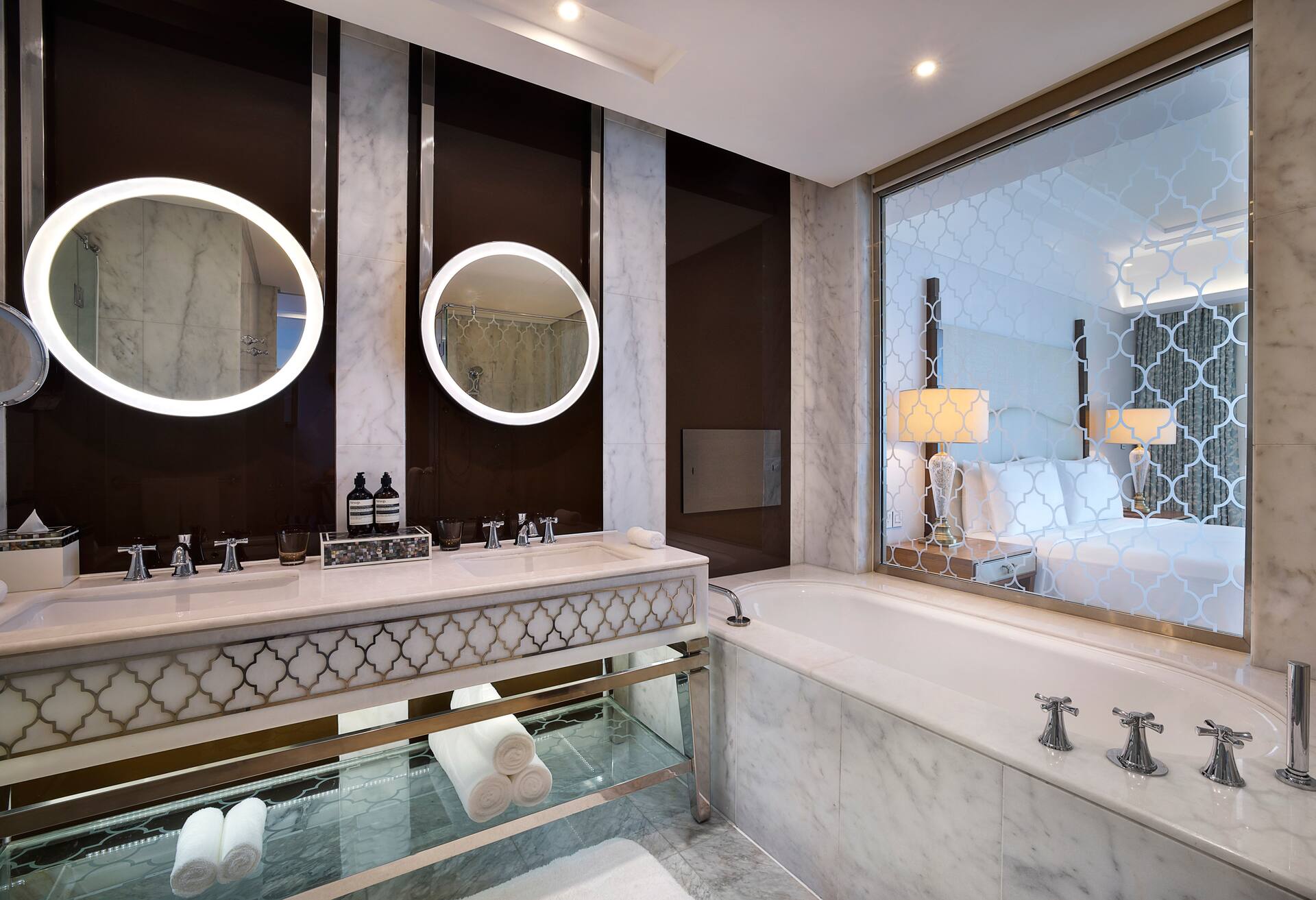 King Superior Room