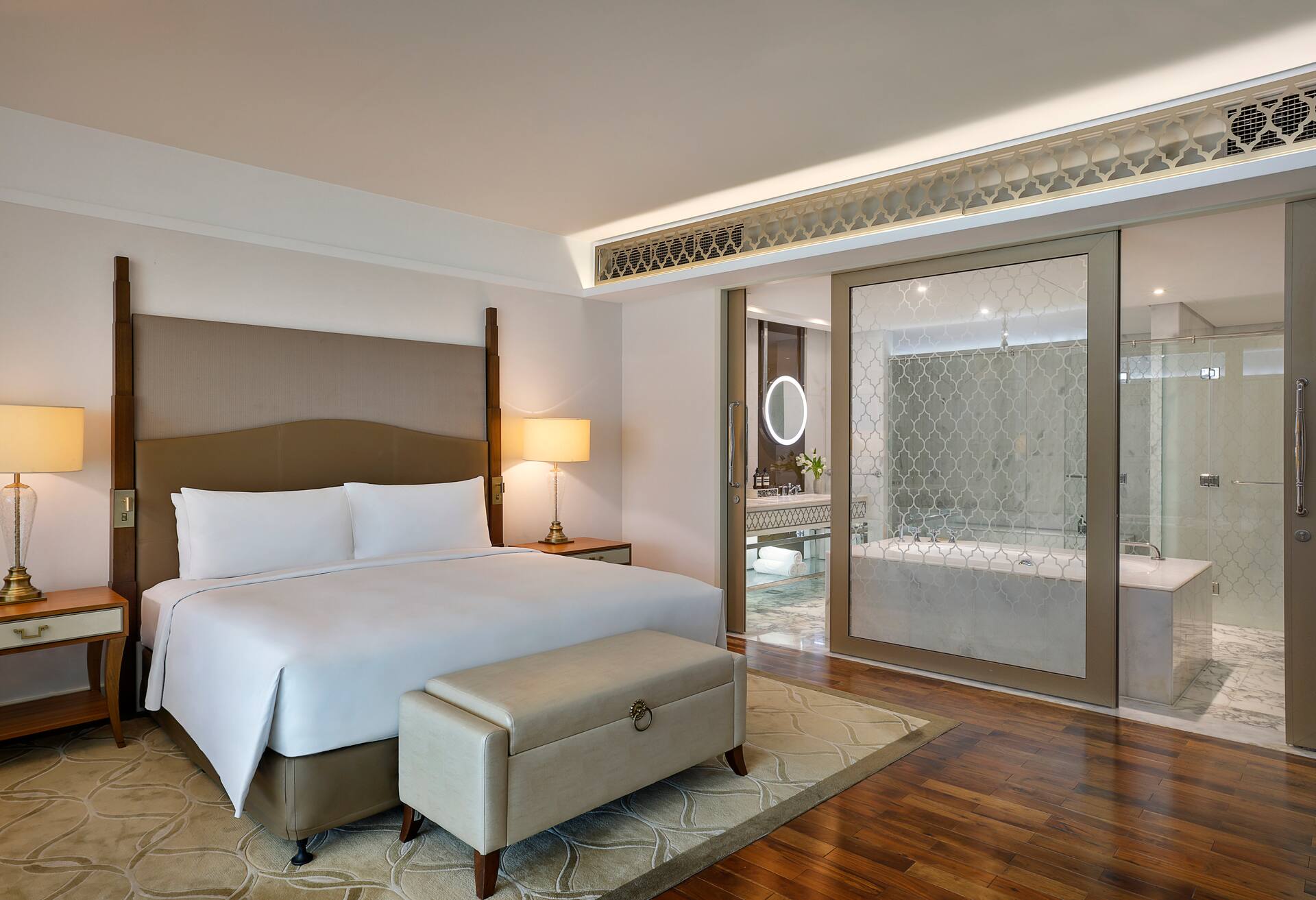 Waldorf Astoria One Bedroom Suite Pearl Club