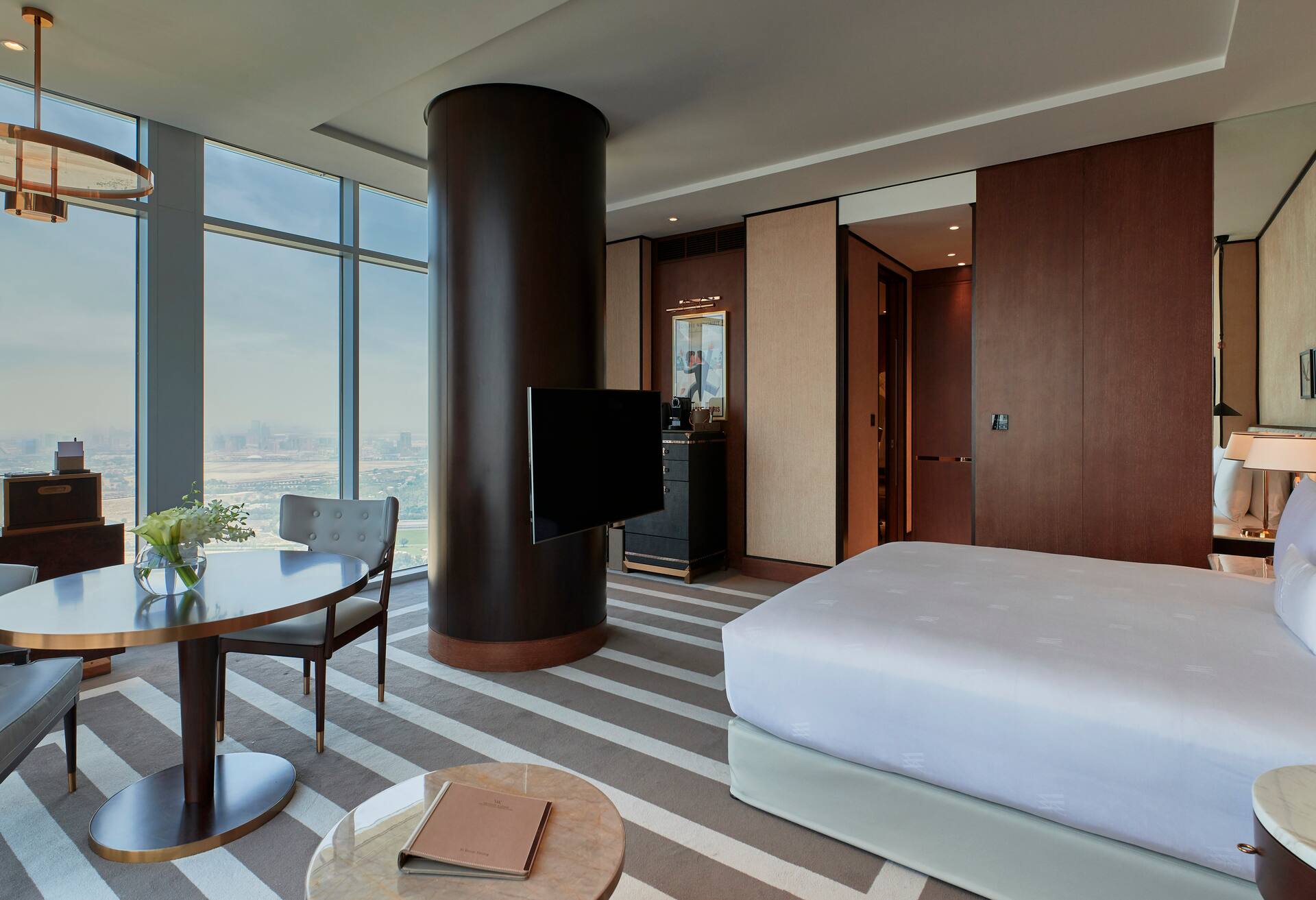 King Corner Room Skyline View