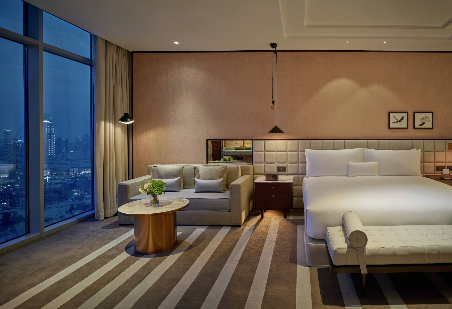 King Grand Corner Suite Panoramic View