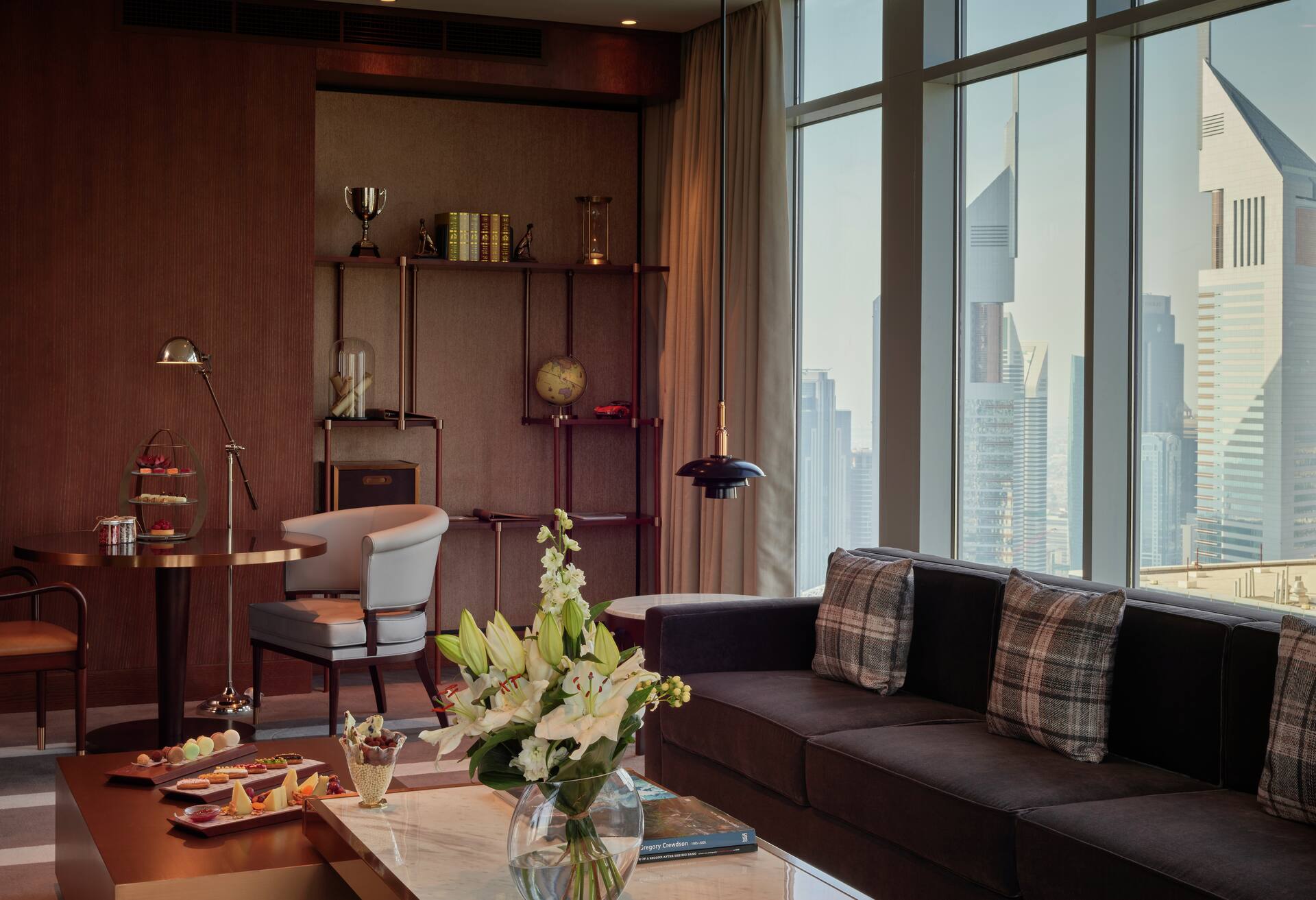 King Corner Suite Panoramic View thumbnail 5