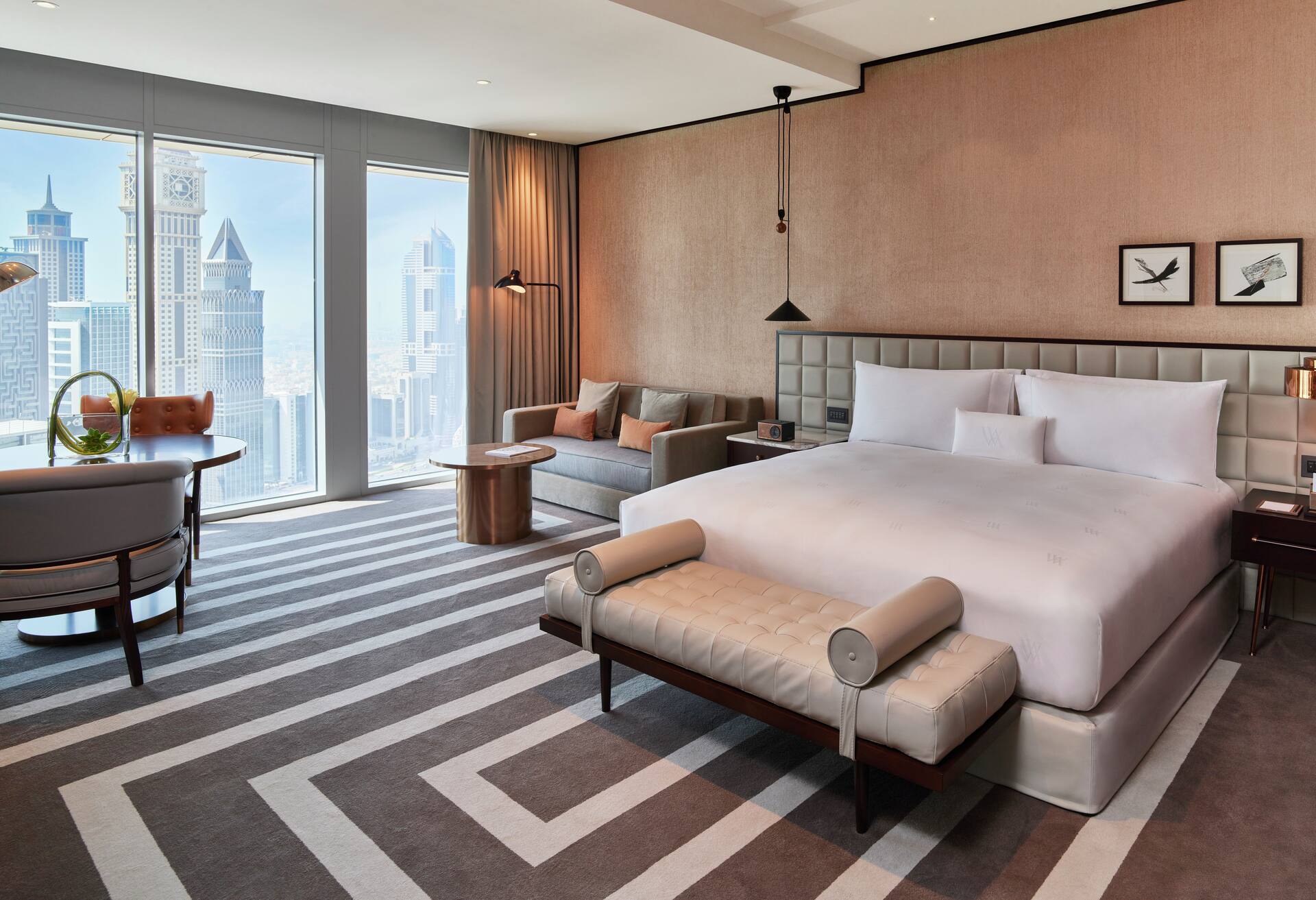 King Premier Room City View