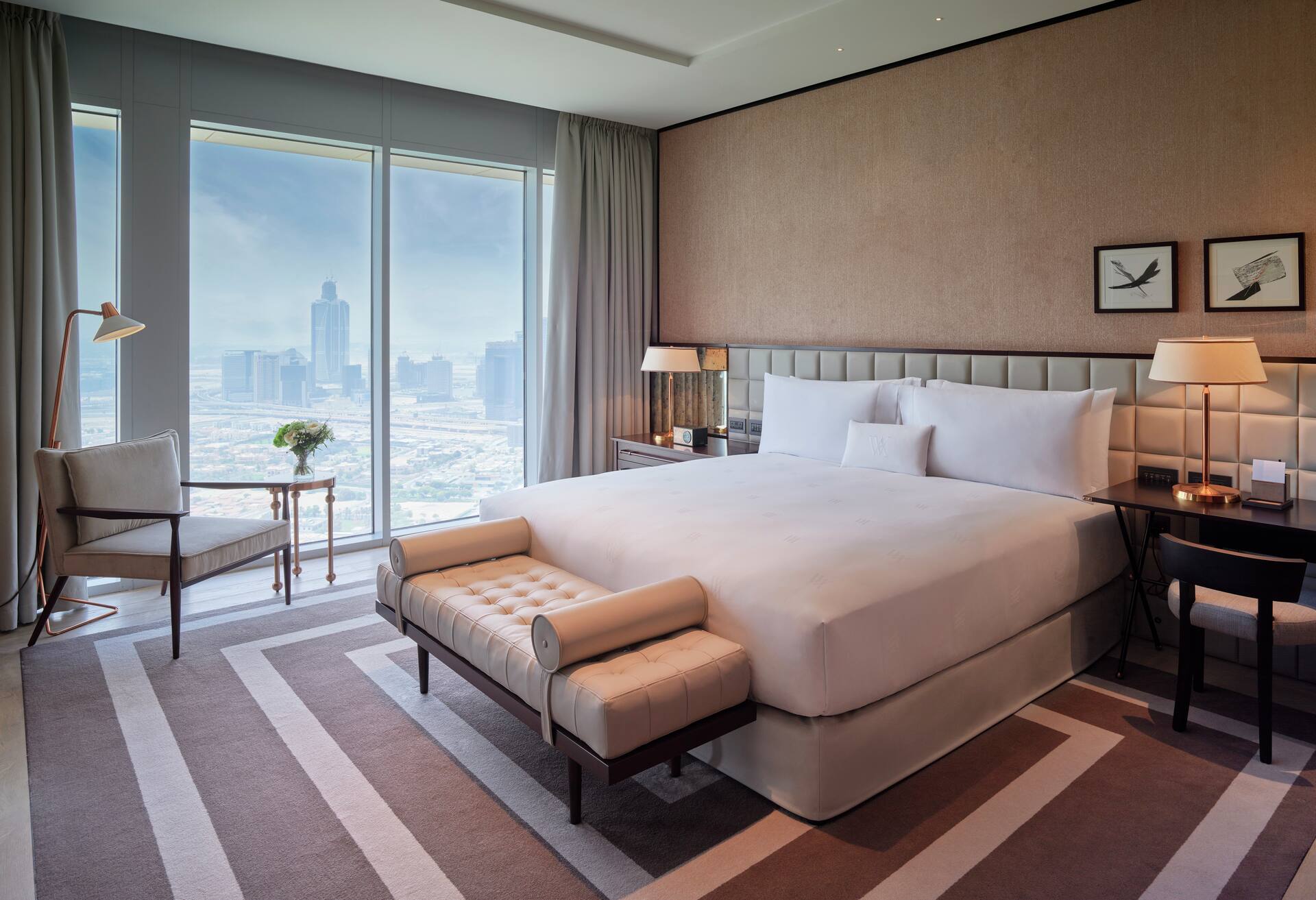 King Grand Premier Suite Dubai Downtown View thumbnail 6