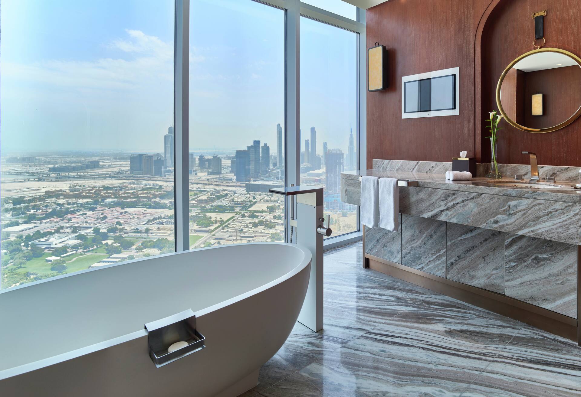 Presidential Suite with 180-degree Dubai View thumbnail 6