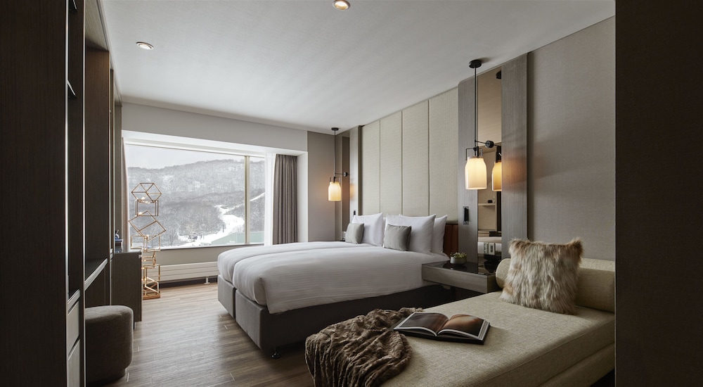 Suite, 3 Bedrooms