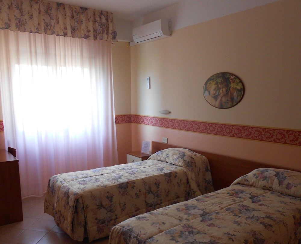 Double or Twin Room, Lake View