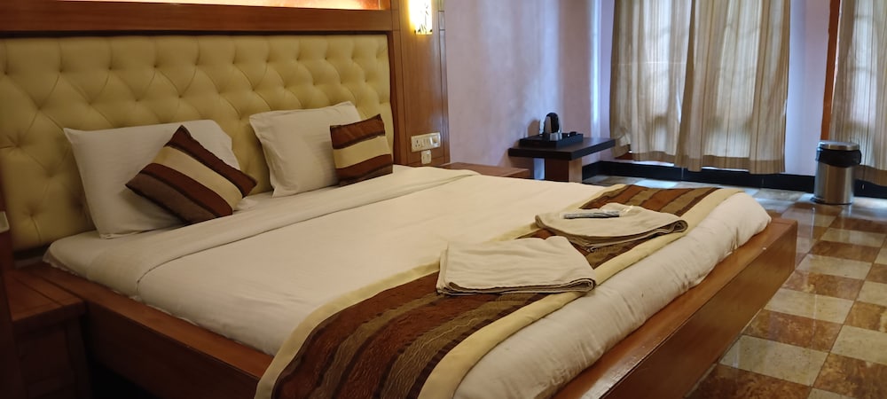 Luxury Suite