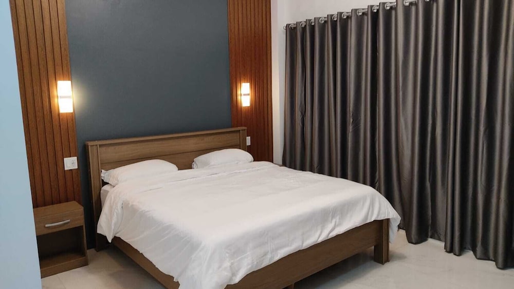 Studio Suite, 1 King Bed, Kitchenette