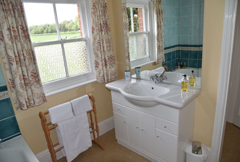 Twin Room, Ensuite, Garden View photo 3