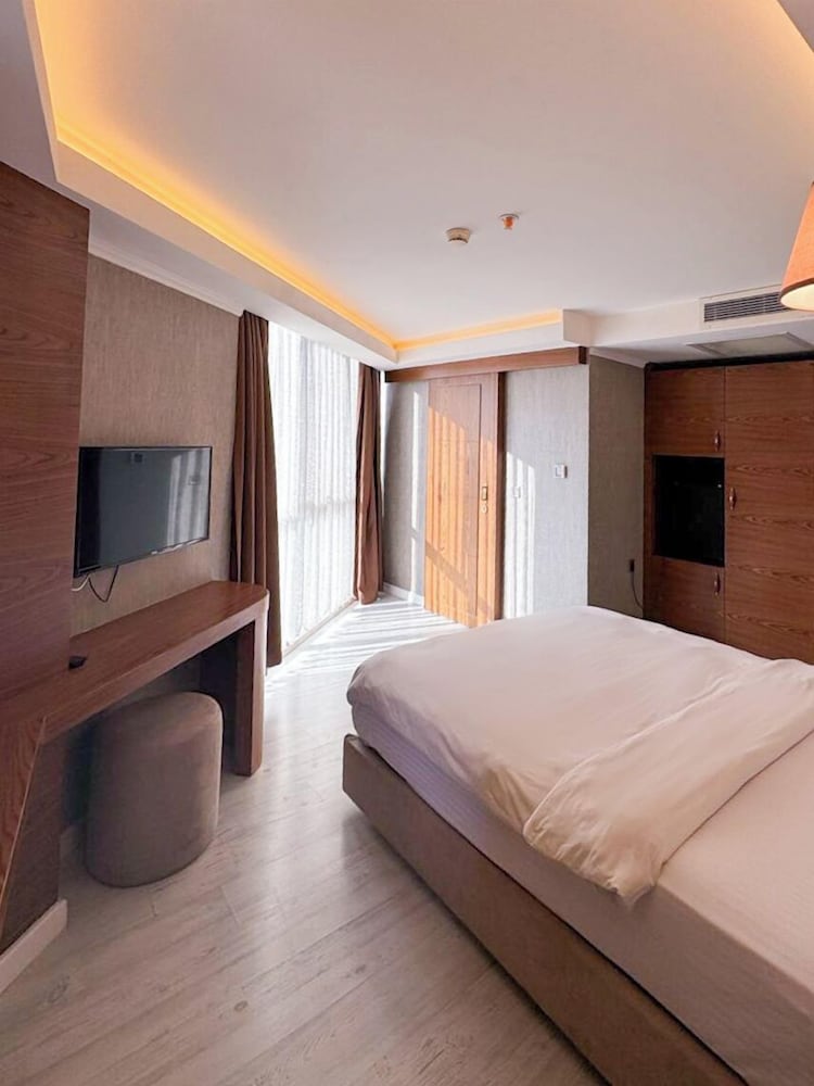 Superior Double Room, Non Smoking, City View photo 3