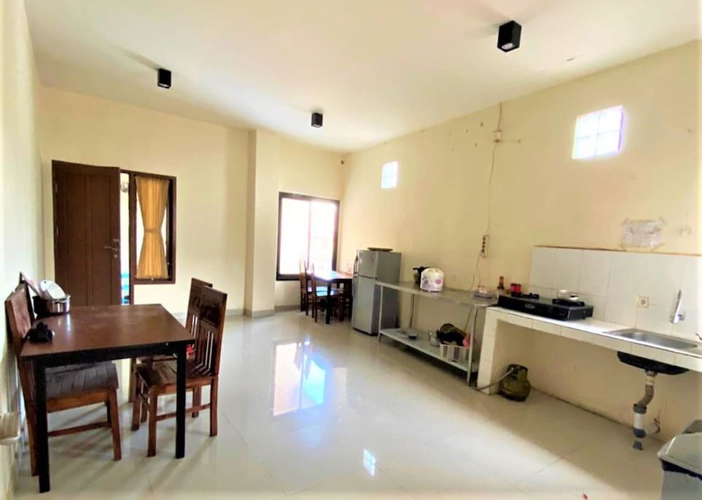Deluxe Double Room - Photo 9