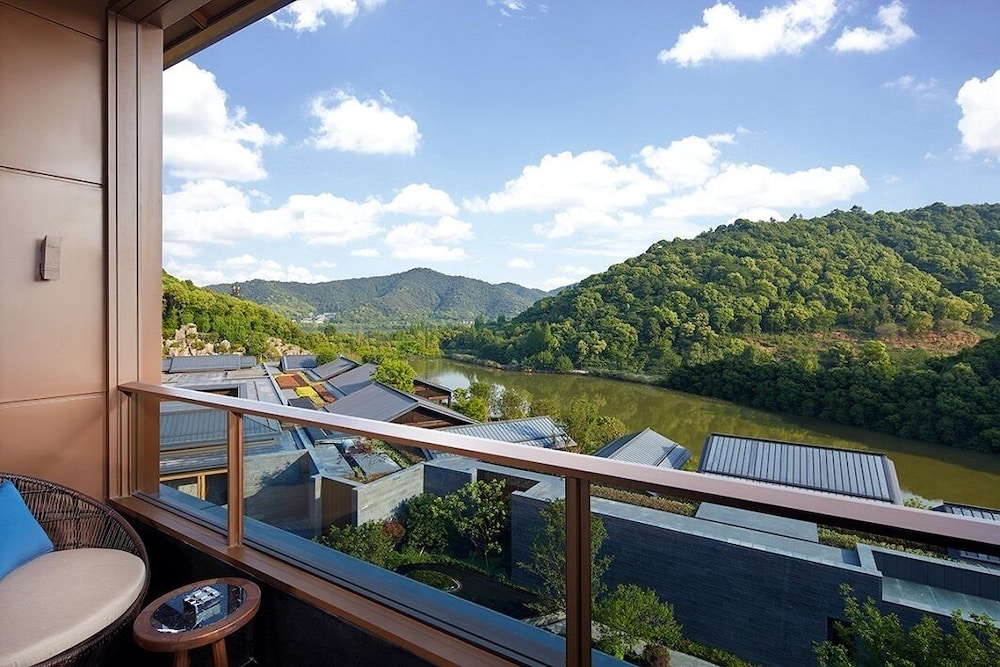 Elite Double Room, Non Smoking, Lake View