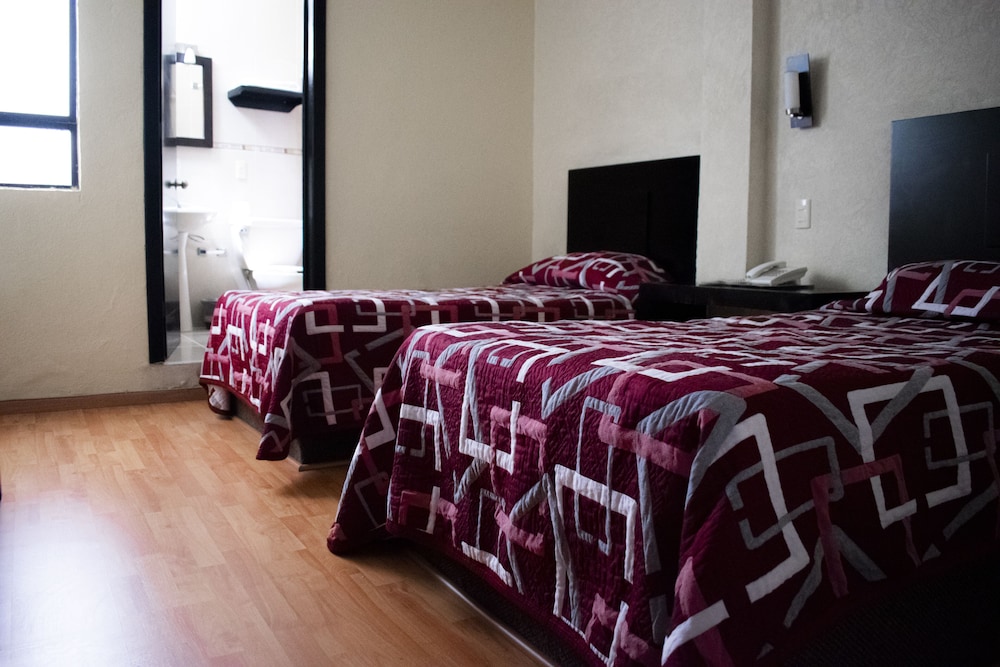 Basic Room, 1 Double Bed - Photo 1
