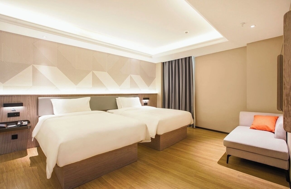 Luxury Twin Room