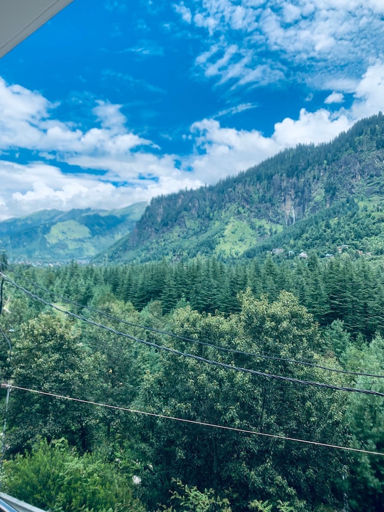 Classic Chalet, Mountain View