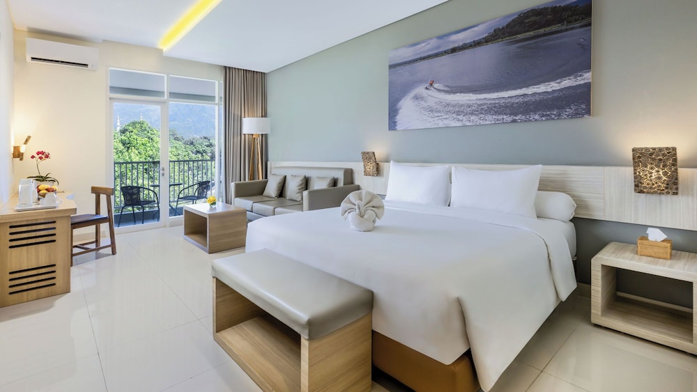 Junior Double Room, Balcony photo 2
