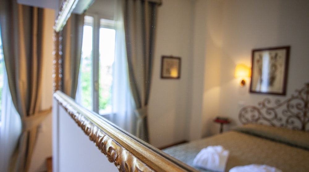 Premium Double Room photo 3